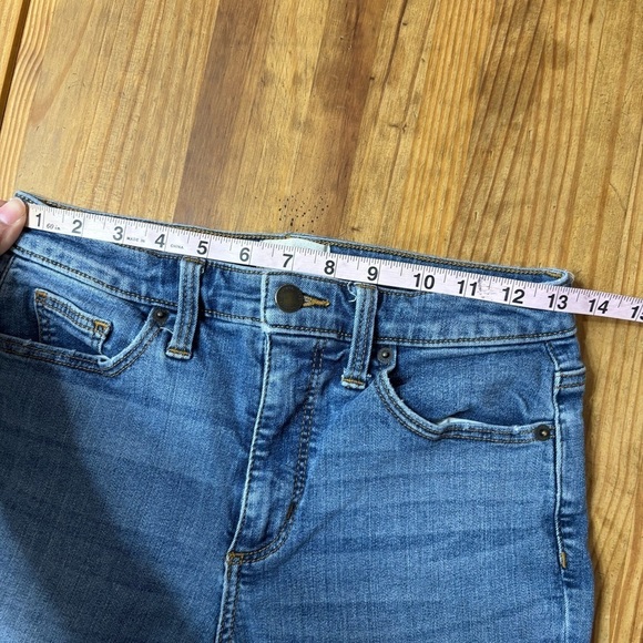 Universal Thread Blue Jeans - Picture 8 of 9